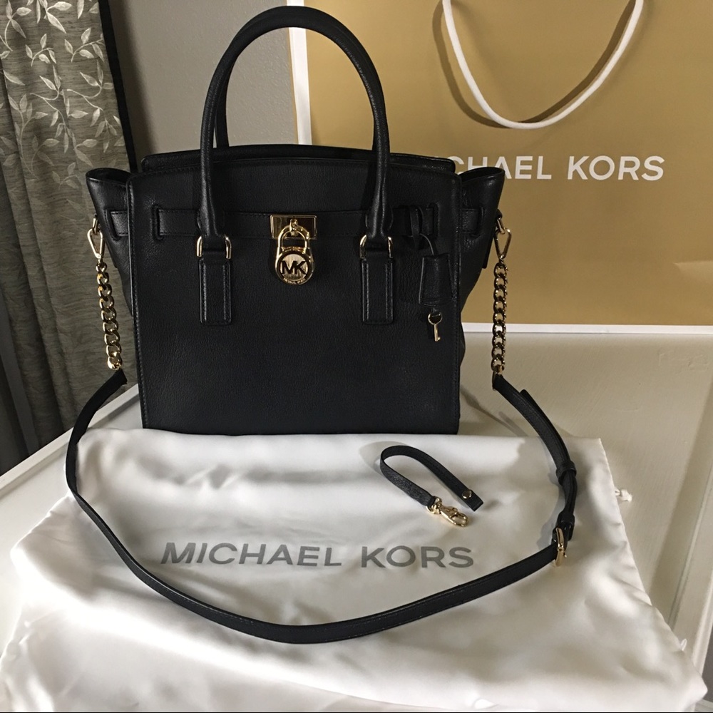 Michael Kors Hamilton Traveler Handbag Black/Gold